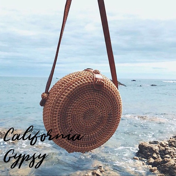 Handbags - LAST ONE Rattan woven Crossbody bag✨